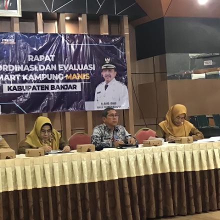 Pambakal Desa Simpang Tiga Hadiri Rapat Koordinasi Evaluasi Pelaksanaan Program Smart Kampung Manis